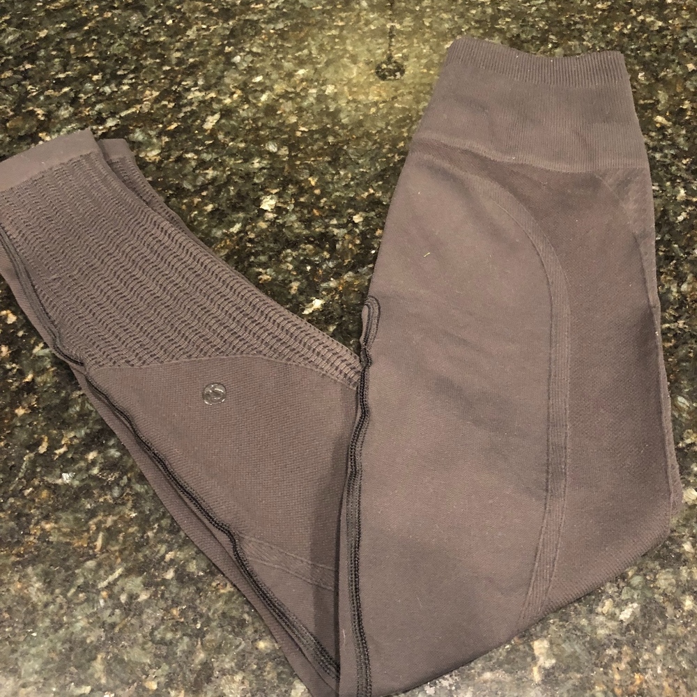 Lululemon Women's  Leggings Black Med